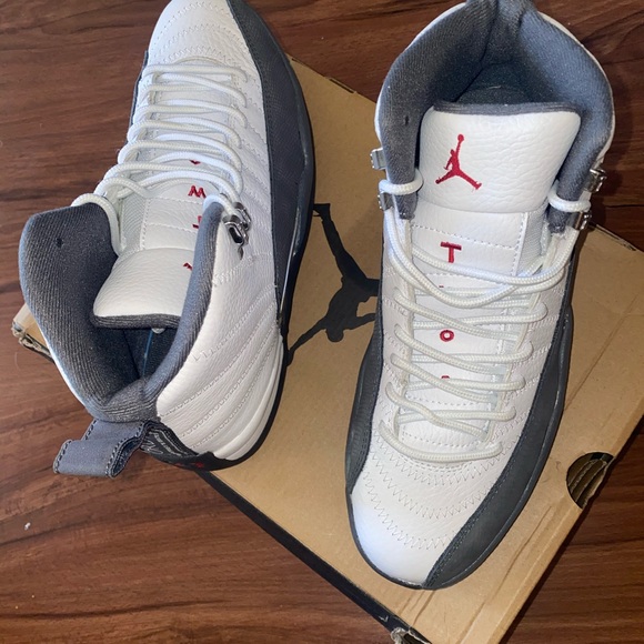 Jordan 12 retros - Picture 3 of 3